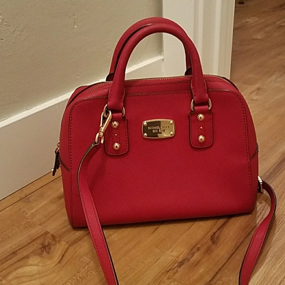 small red purse